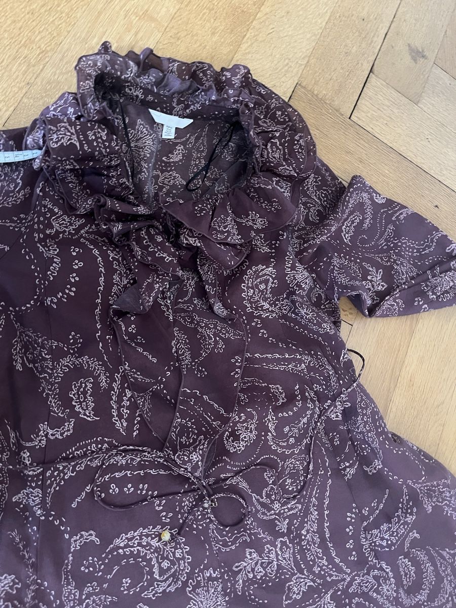 Vestiti: H&M Kleid, Grösse XS, bordeaux mit Muster – Nuovo (secondo la descrizione) da Olten venduto da sae_82z2 7