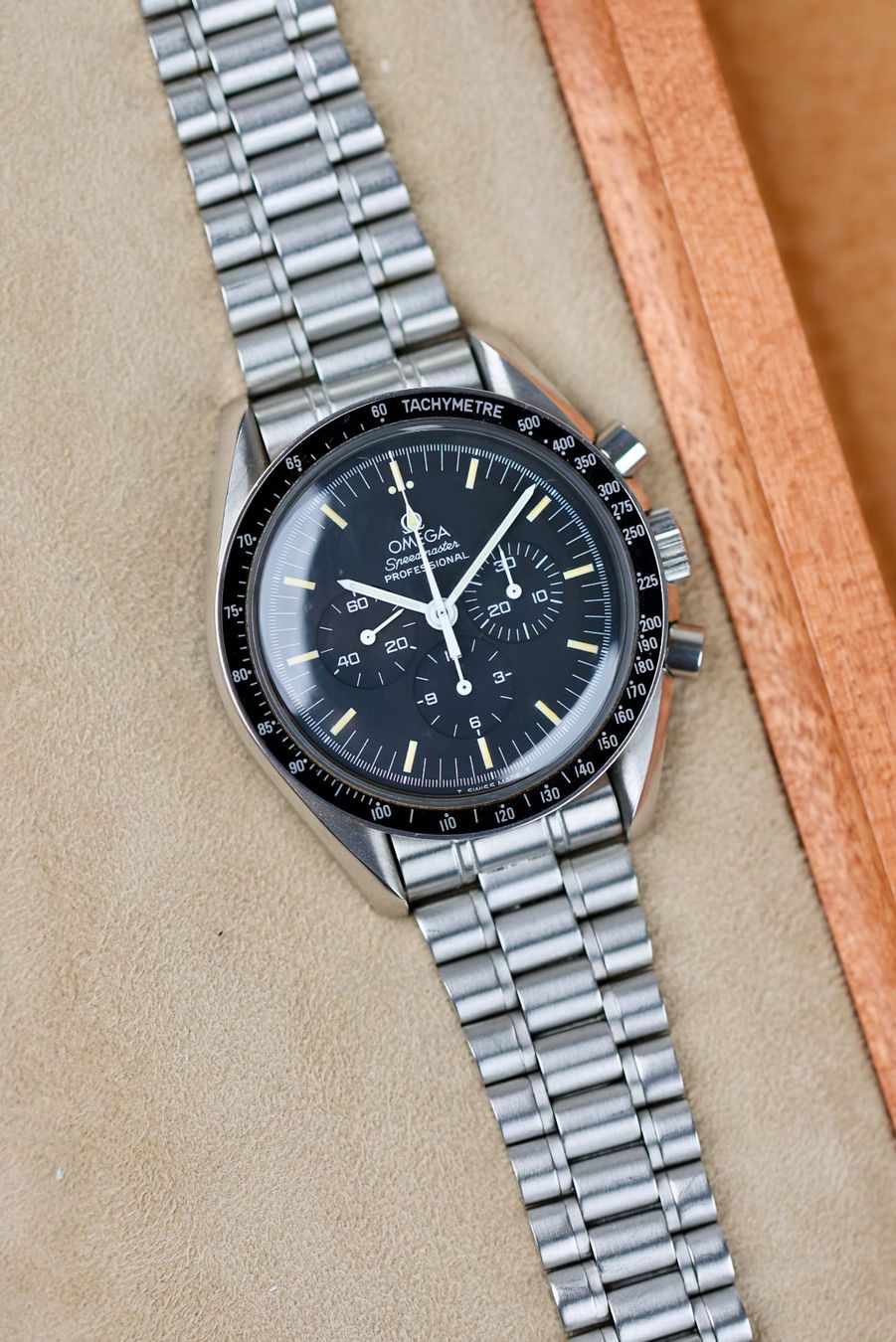 Omega Orologi: Omega Speedmaster Apollo XI 3592.50 – Usato da Zürich venduto da Lazulivintagewatches 1