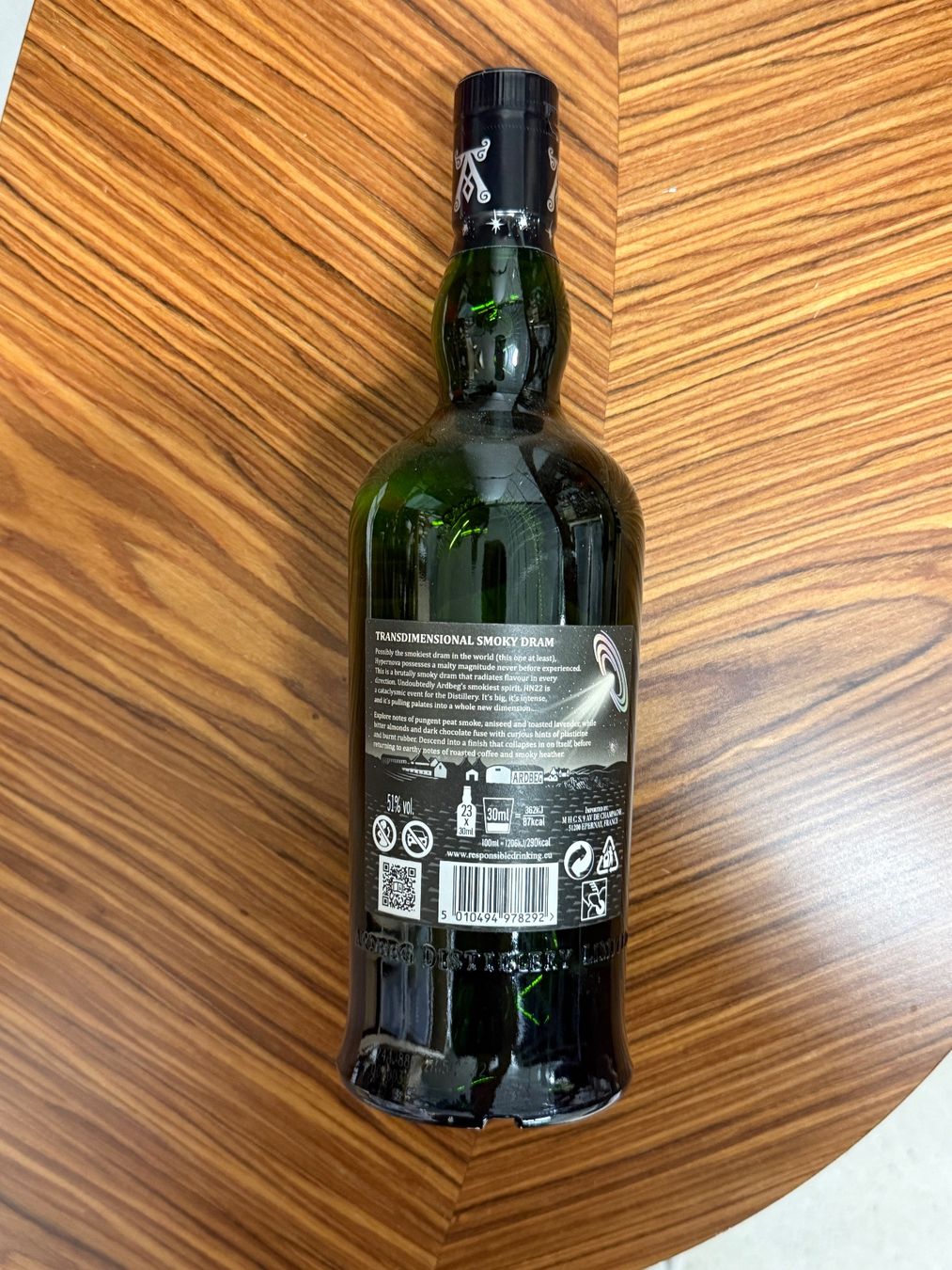 Ardbeg Bevande alcoliche: Ardbeg Hypernova Islay Single Malt Scotch Whisky 70cl – Usato da Zürich venduto da geo_rslt 1
