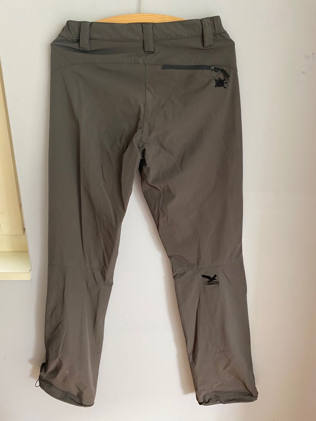 Salewa Pantaloni: Sporthosen SALEWA – Usato da Luzern venduto da Turmliebe 1