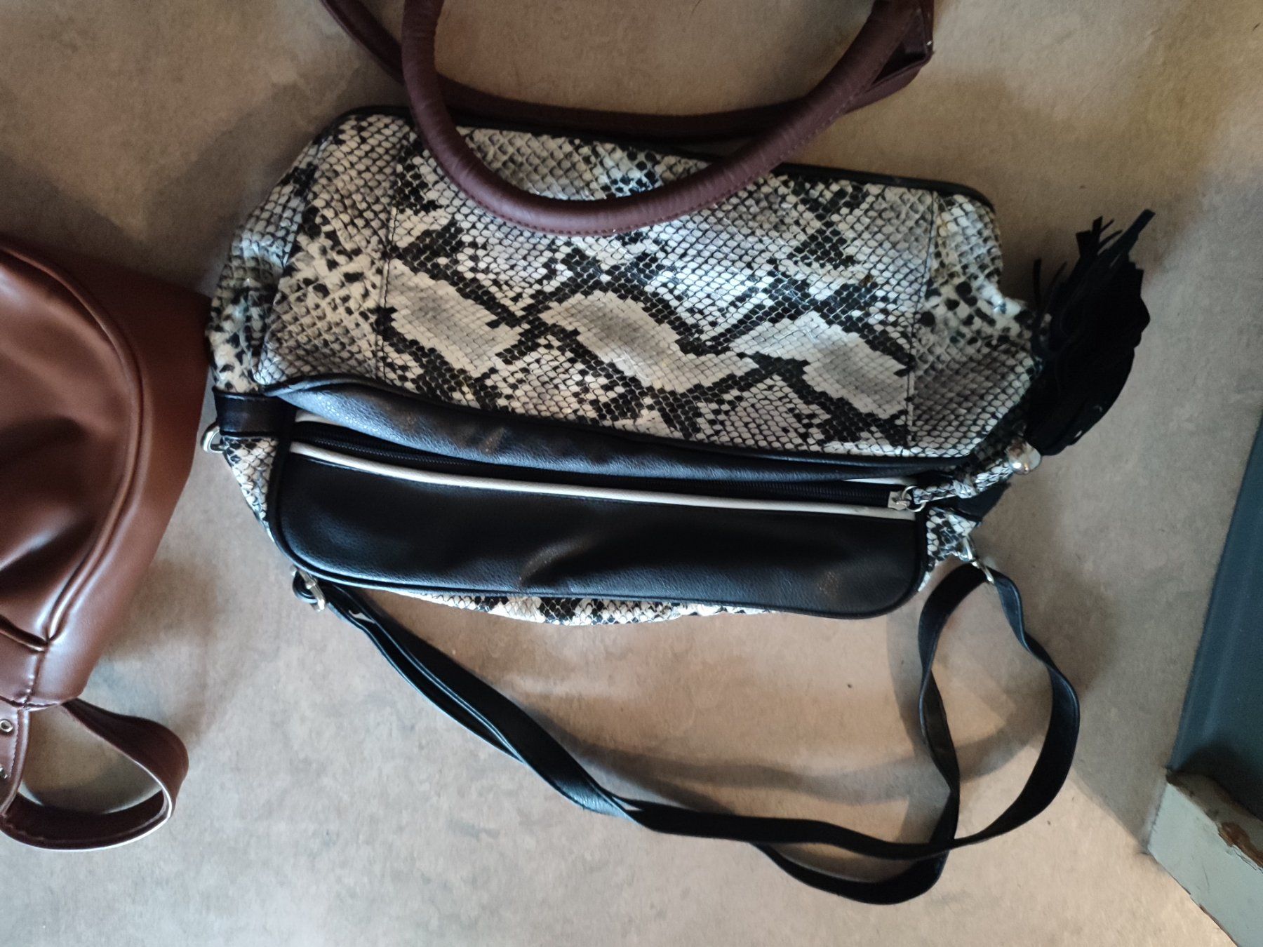 Borse da donna: 4 verschiedene Damen Handtaschen – Usato da Biel/Bienne venduto da ruggi03 4