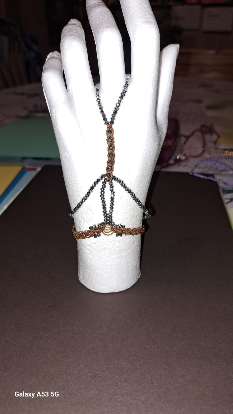 Bracciali & Braccialetti: Handgefertigtes Ring  Armband – Nuovo (secondo la descrizione) da Plagne venduto da Reticulum01