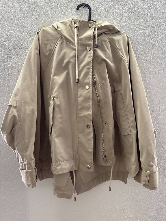 Giacche: ZARA Beige Jacke – Usato da Gais venduto da Koumichel16