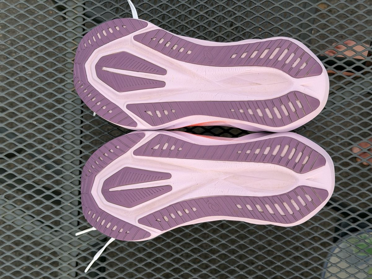 Asics Chaussures femmes: Asics Novablast 5 – D'occasion à Andelfingen par YviVanDerKiwi71 3