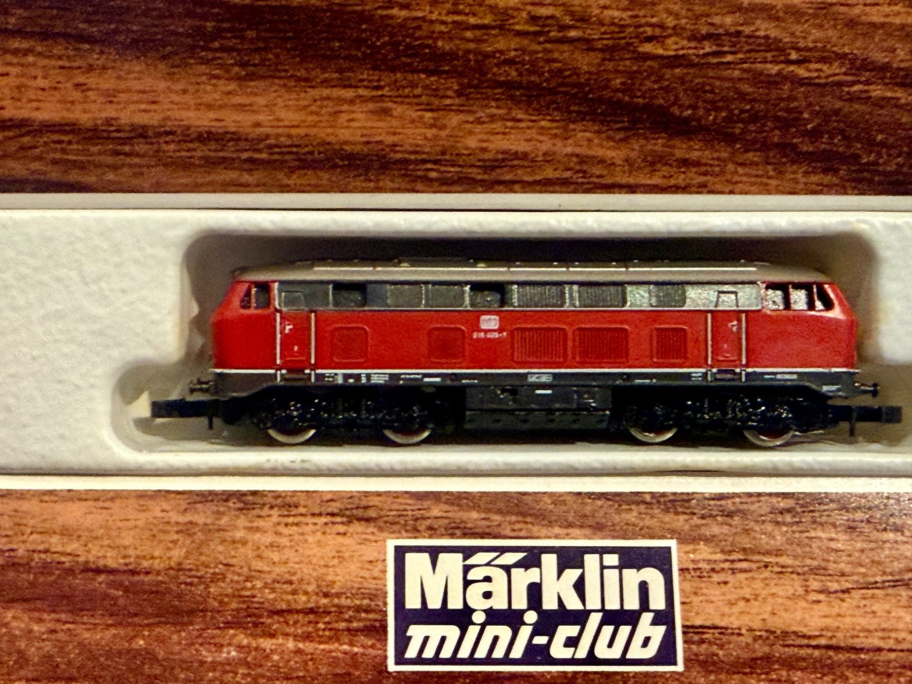 Märklin Modellini di ferrovie: DB, Br 216, Märklin 8875 – Difettoso da Chexbres venduto da rochecolombe 1