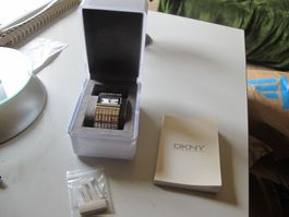 DKNY Quartz Damen Läuft Genau Mit Original Box Stahl-Stahl