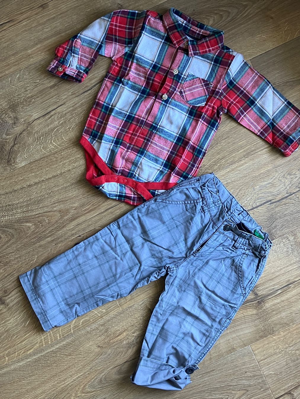 Lotti & Set di vestiti: Baby Boy Set 24-36M – Usato da Brugg AG venduto da Magna3