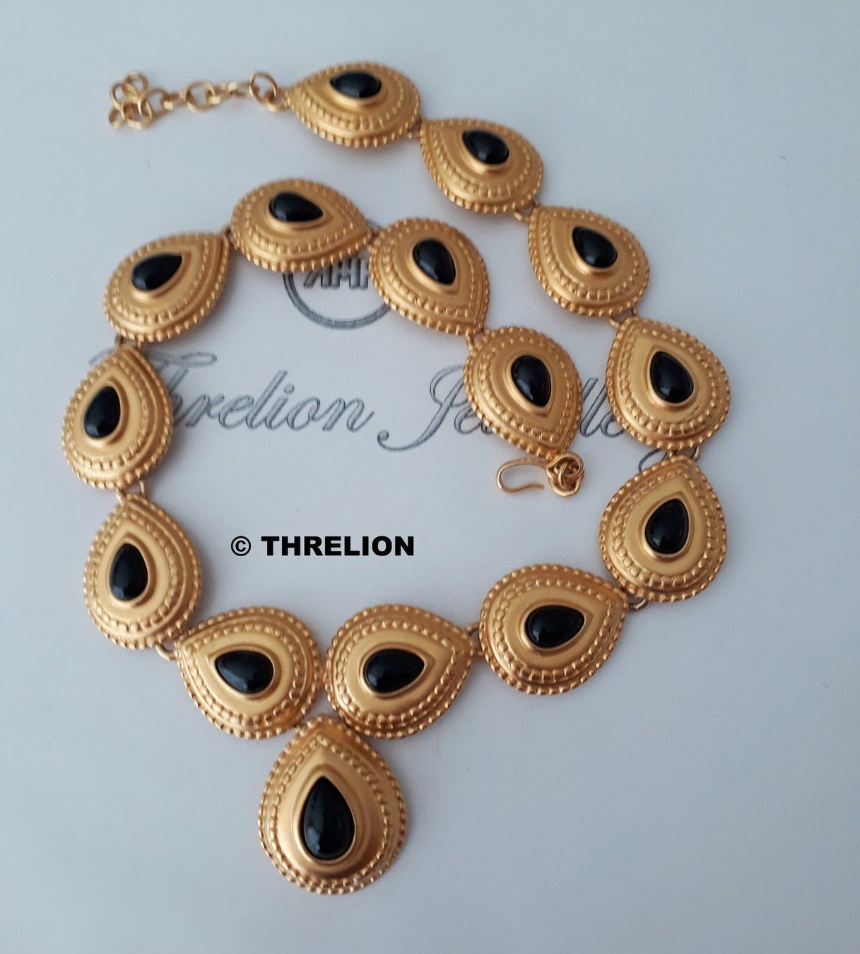 Catenine: Vintage Monet Haute Couture Halskette – Usato da Riehen venduto da Threlion