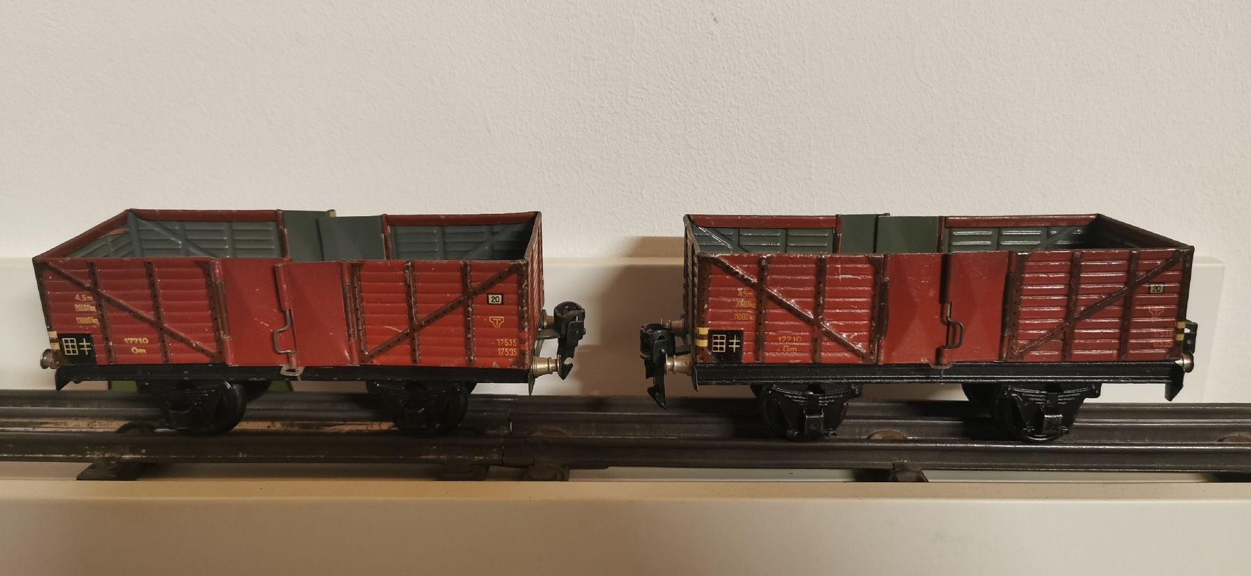 Märklin Modellini di ferrovie: Märklin 17710 x 2 – Usato da Aesch BL venduto da Refurber 1