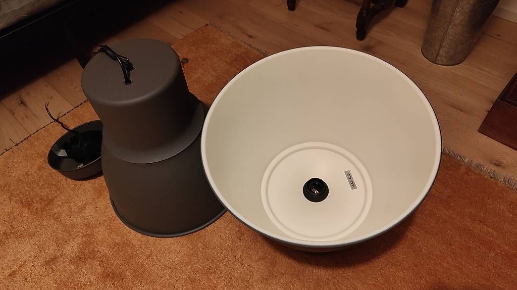 Ikea Lampadari & plafoniere: Lampada IKEA Hektar – Usato da Lugano venduto da claudio.luga 3