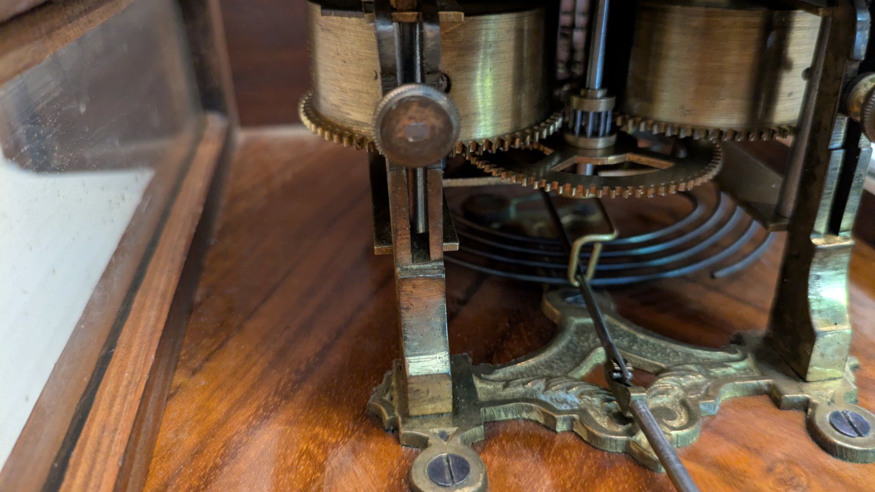 Stand- & Wanduhren: Alte Pendule/Wanduhr – Defekt aus Ligornetto von Ligornetto 4