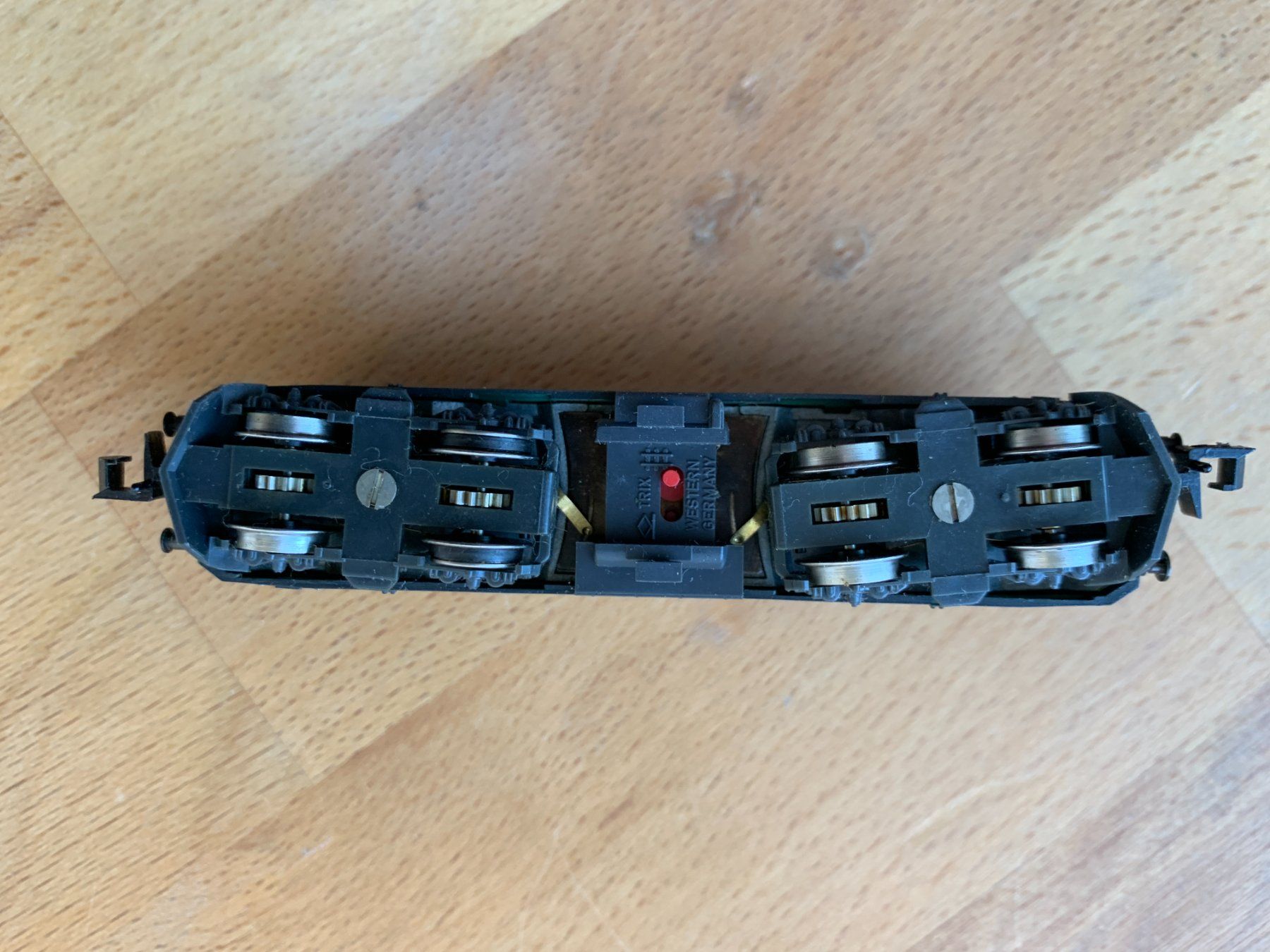 Trix Modellini di ferrovie: E-Lok Minitrix 11127 grün – Nuovo (secondo la descrizione) da Belp venduto da capowiga 3
