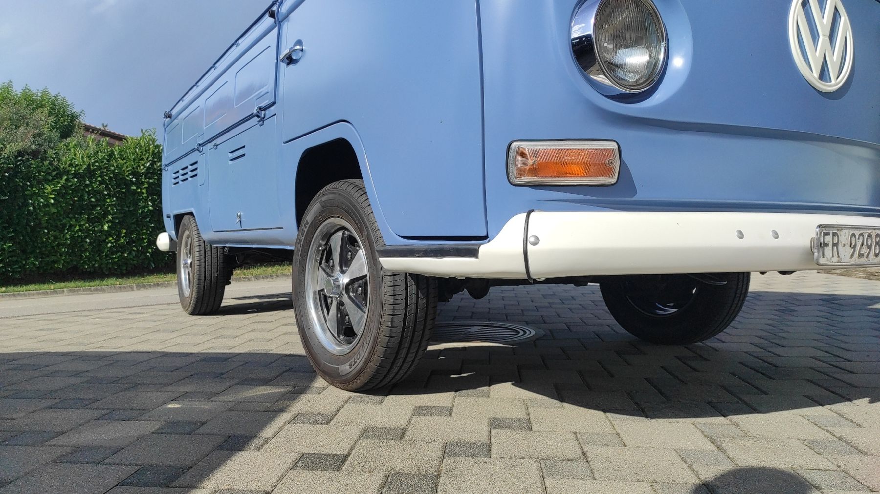 VW Automobili: VW t2 – Usato da Ménières venduto da Atelier230 1