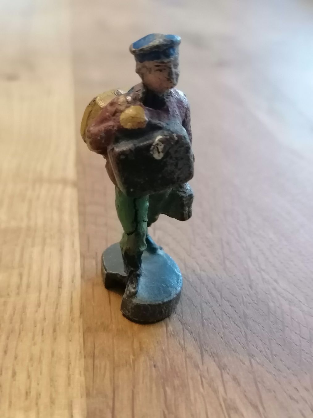 Statuette: Elastolin Figur - Reisender mit Gepäck – Usato da Basel venduto da vintagecollector 1