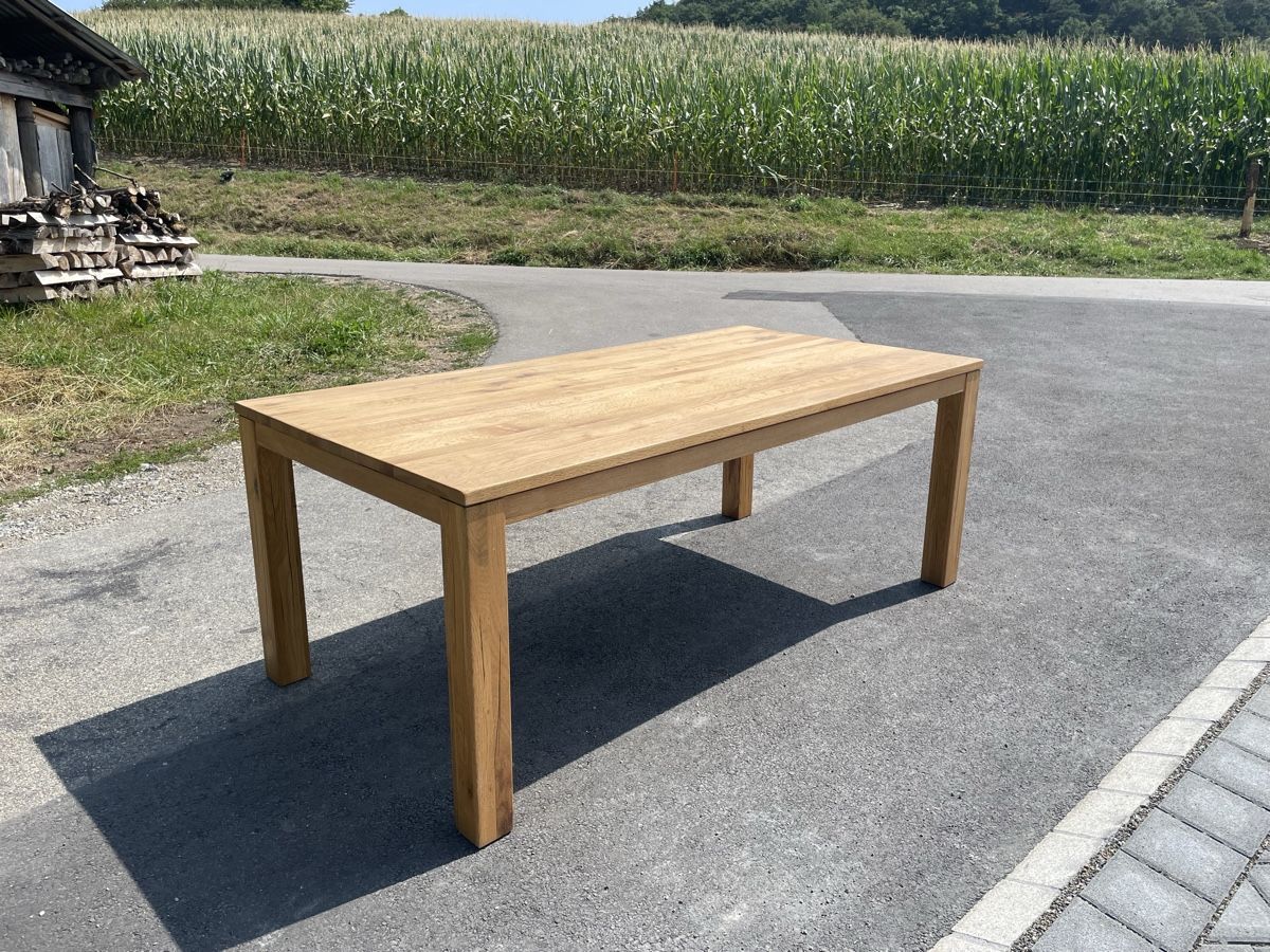 Tische: Massivholztisch – Gebraucht aus Dorf von CS-Z