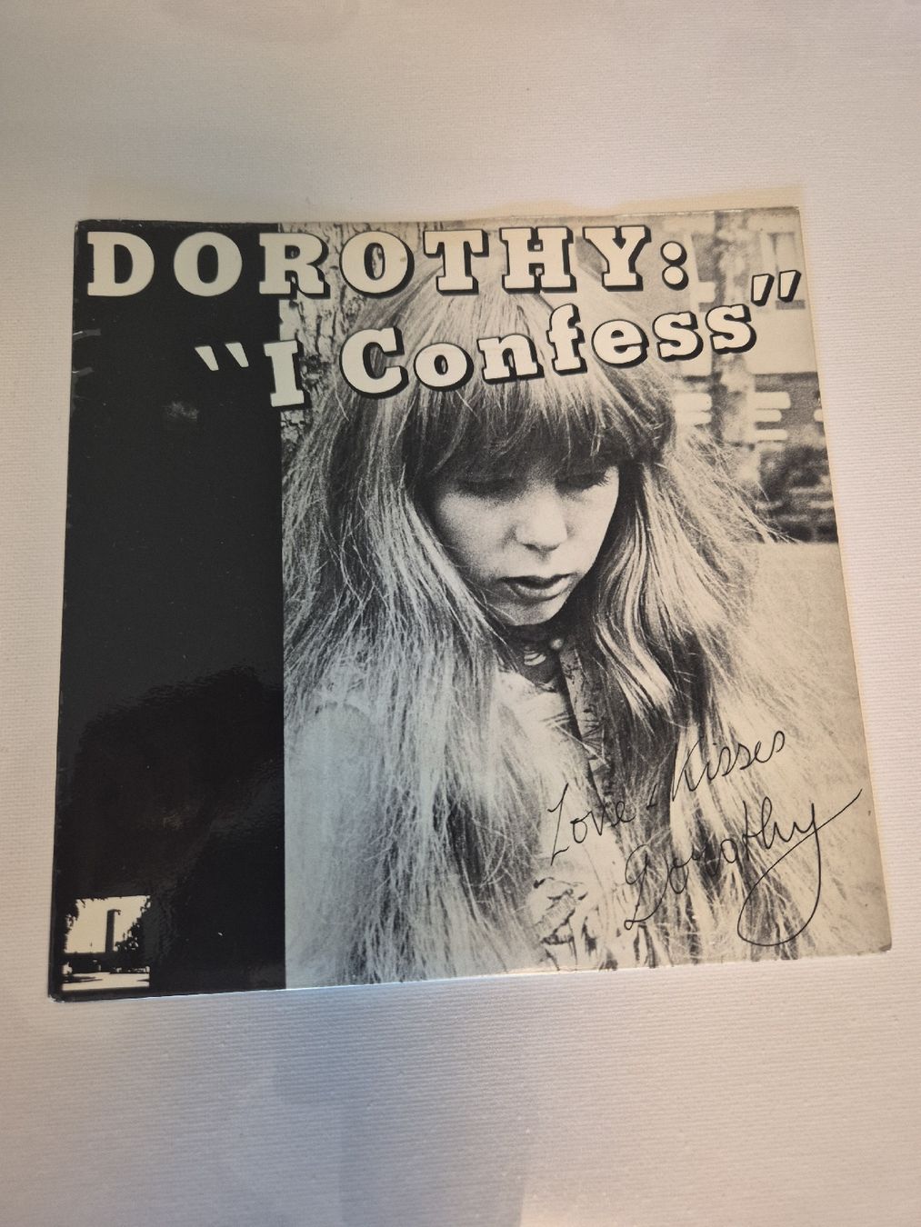 Dischi in vinile: Dorothy -  I Confess /  Softness - Single 7 – Nuovo (secondo la descrizione) da Uster venduto da newwave0