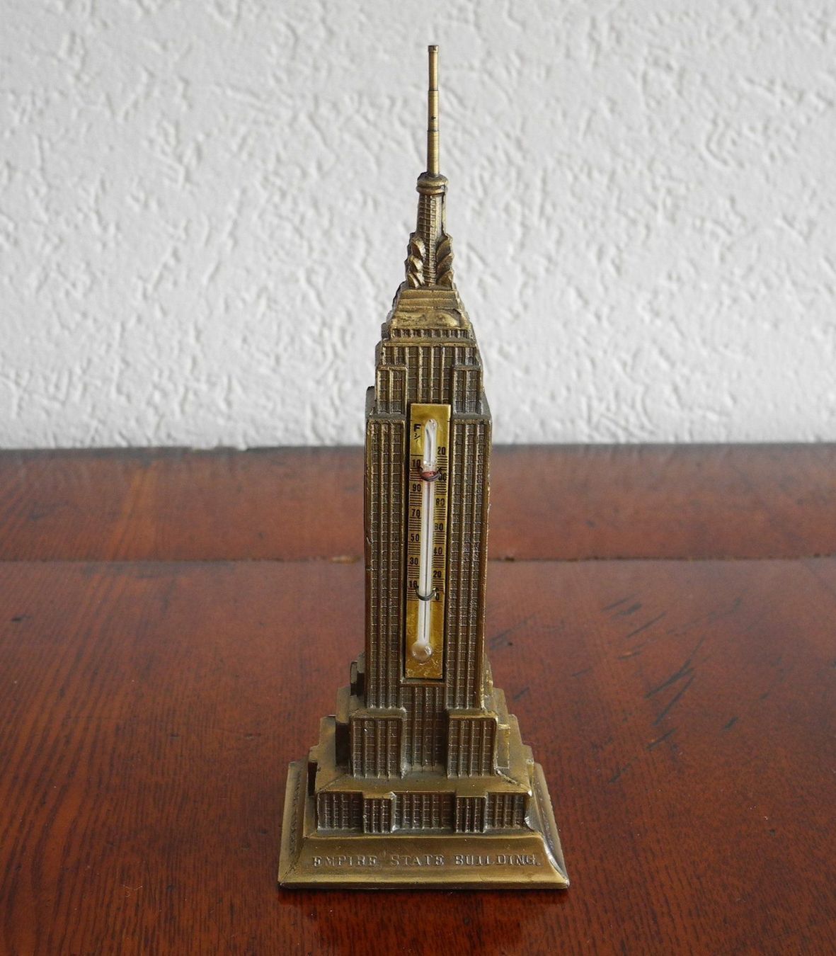 Cartoline postali: Empire State Building NY Vintage 1960s – Usato da Wünnewil venduto da ZappBlubbaDuff 9