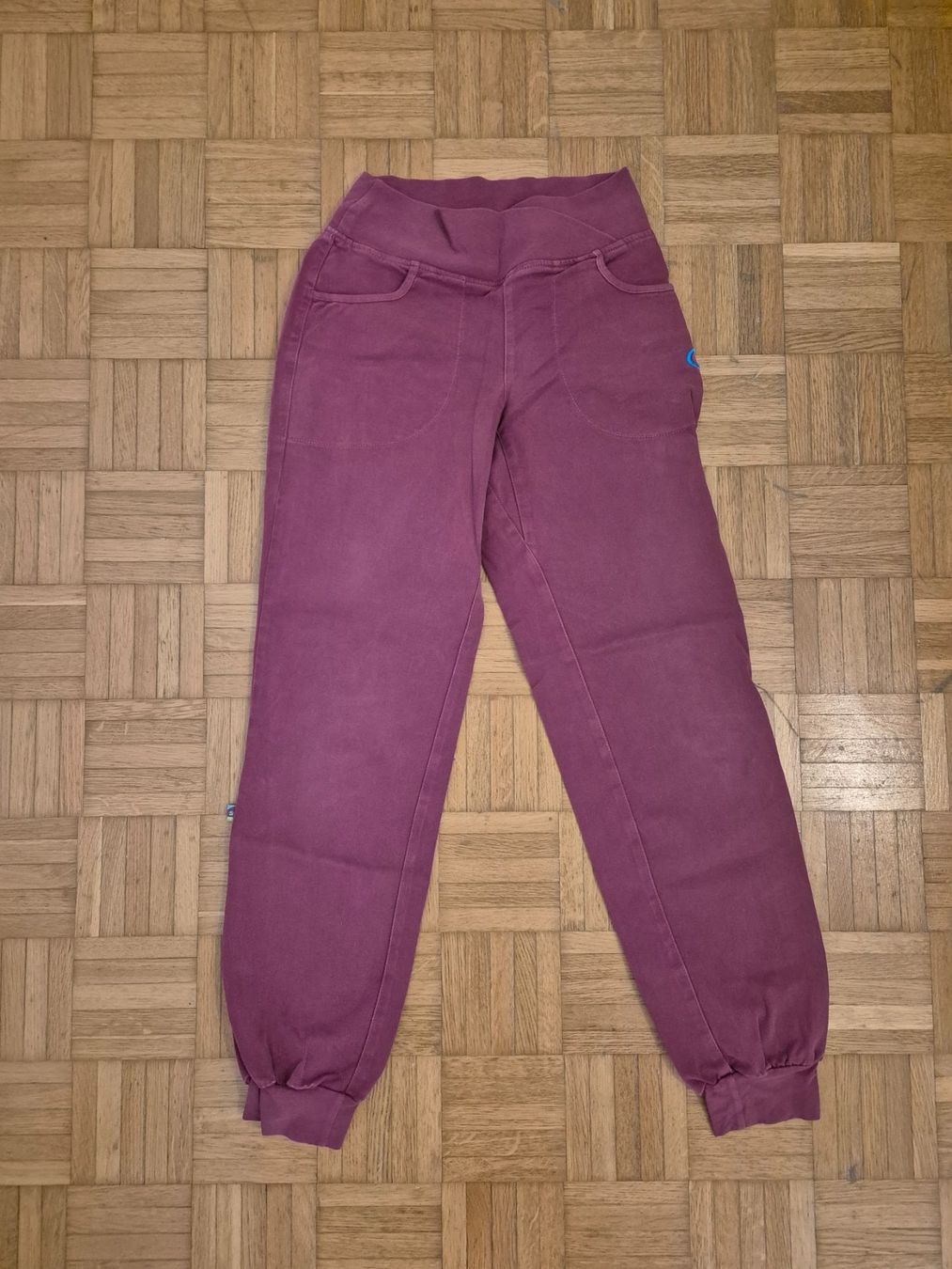 E9 Pantaloni: Kletter-/Boulderhose, E9 Olivia (Gr. S) – Usato da Uitikon Waldegg venduto da AnjS27