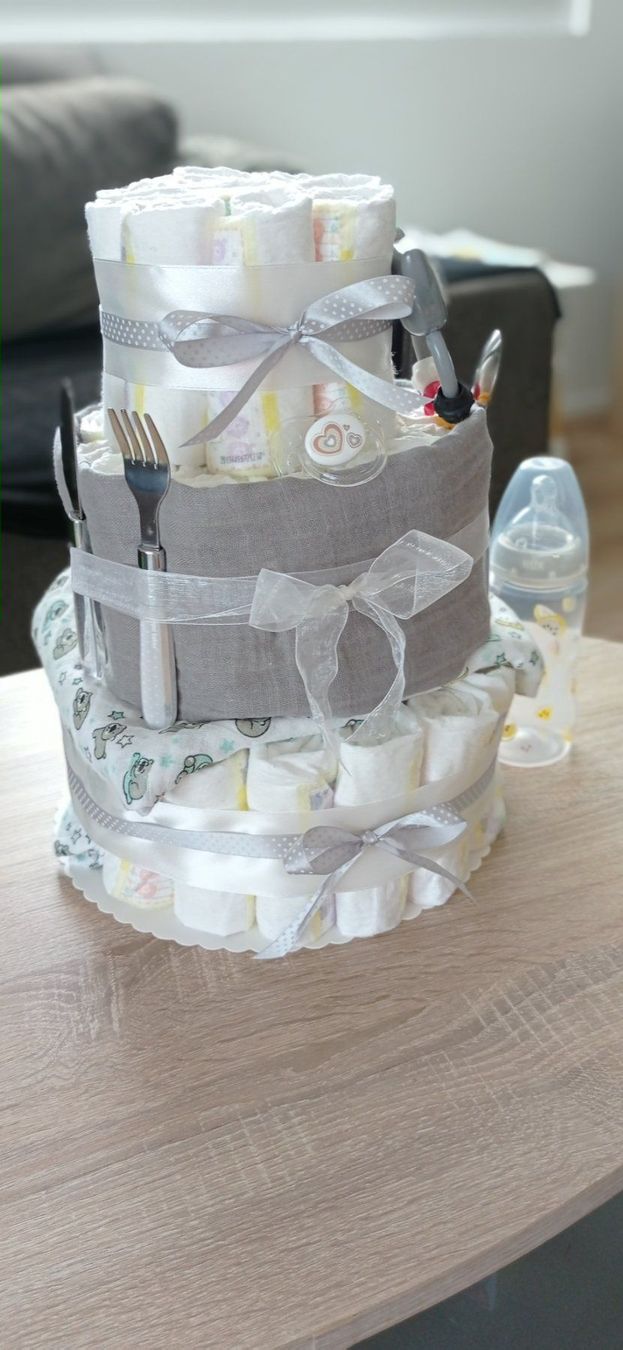 Bacs à couches & couches: Windeltorte, Geschenk – Neuf avec emballage d'origine à Oppikon par mischulinka9 1