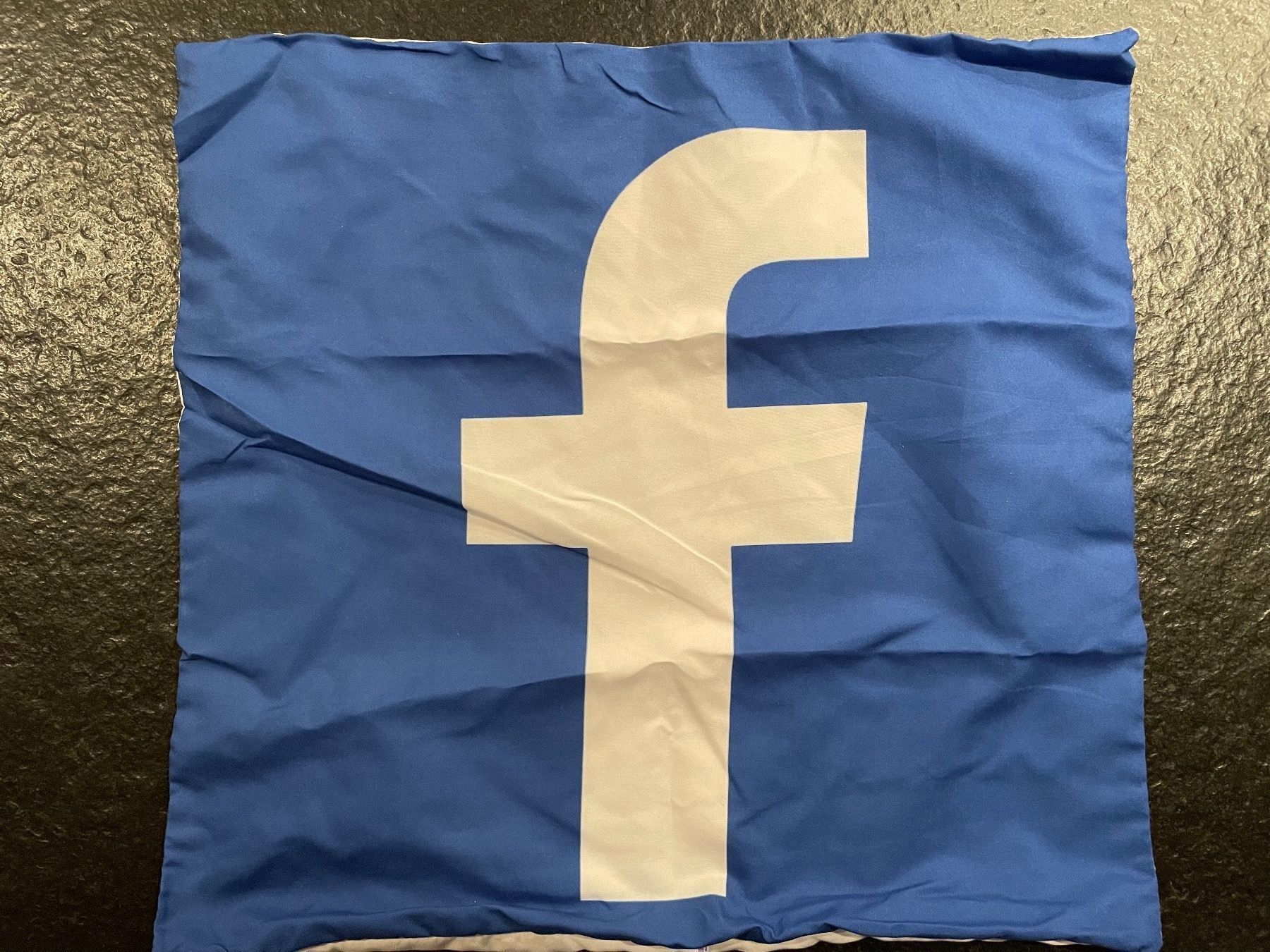 Biancheria da letto: Facebook Kissenbezug – Nuovo e nell'imballaggio originale da Stäfa venduto da hokoatu