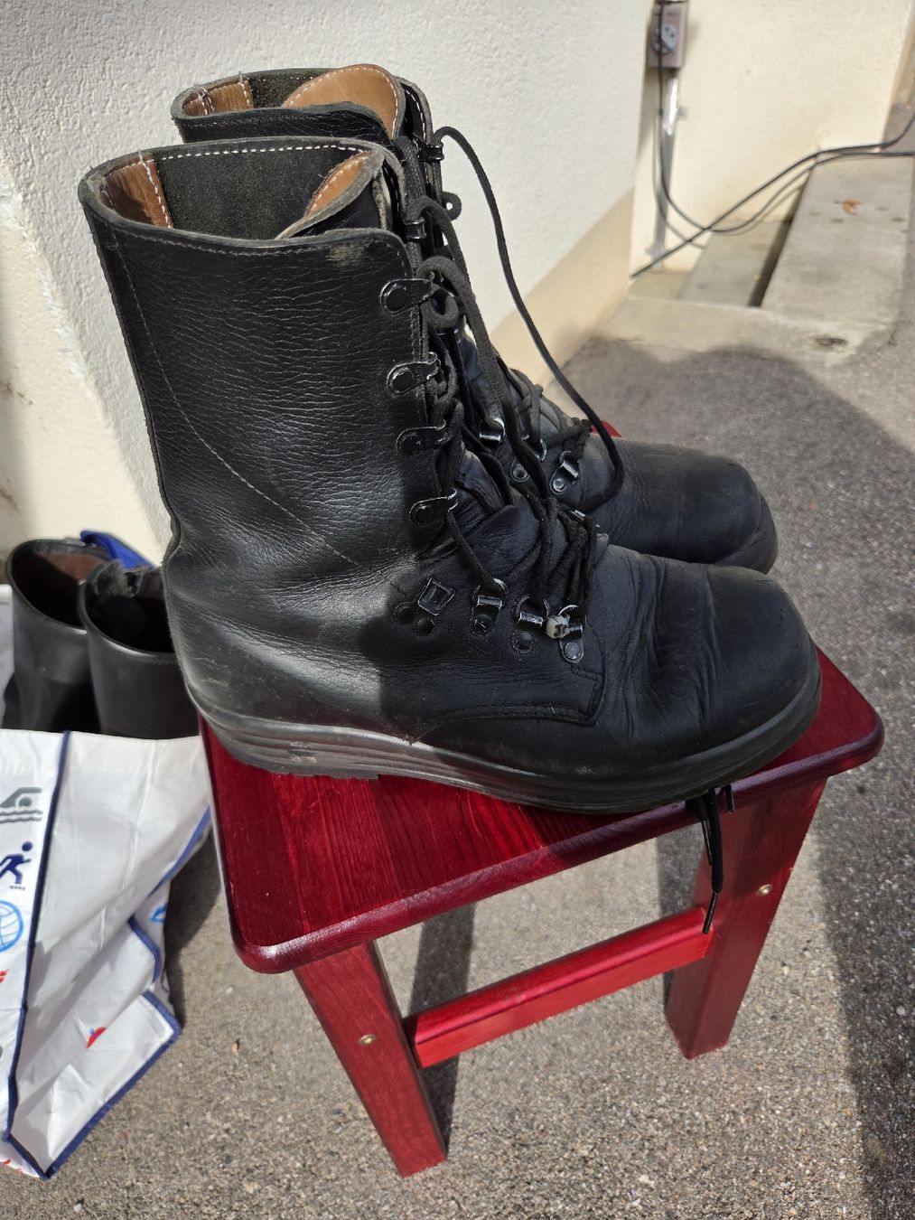 Herrenschuhe: Schweizer Armeestiefel Minerva schwarz – Gebraucht aus Mörigen von Clio111 5