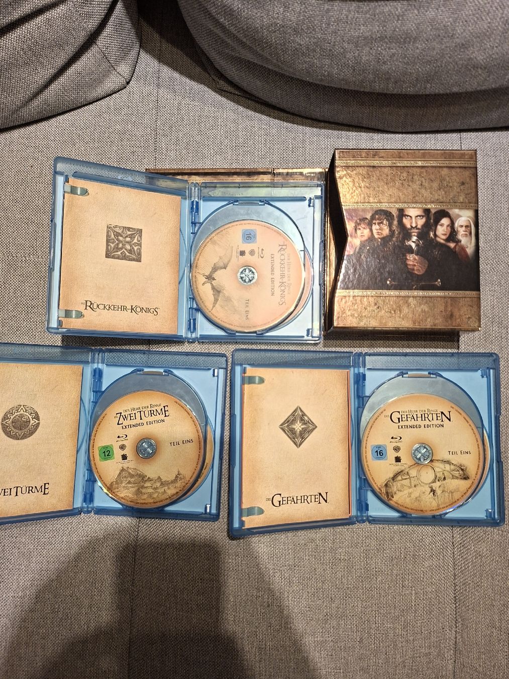 Alle DVDs: Herr der Ringe Extended Edition Blu-ray Trilogie Boxset – Gebraucht aus Luzern von LukiMeini 5