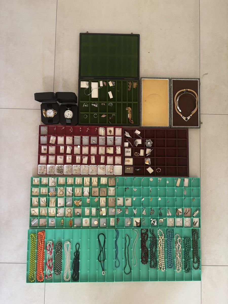 Autres bijoux: Lot Schmuck, Taschenuhren – Neuf (Voir description) à Rüti b. Büren par CenicAG