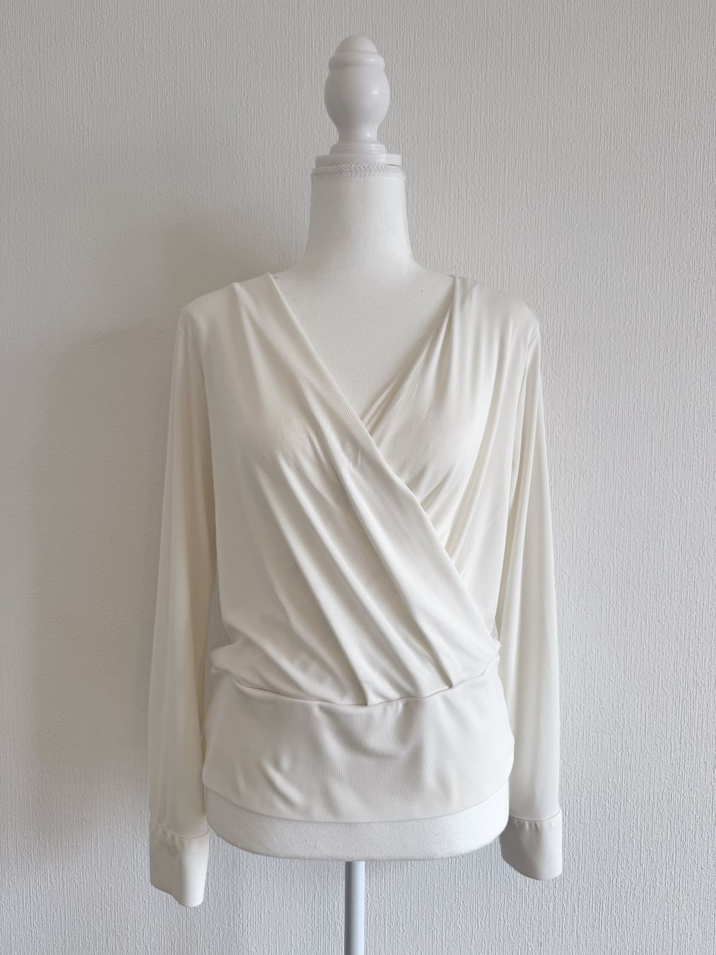 Camicette: Beau chemisier blanc – Usato da Lausanne venduto da Greenbyaudrey 1