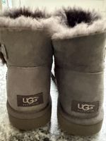UGG Boots mit Knopf grau guter Zustand Grösse 40