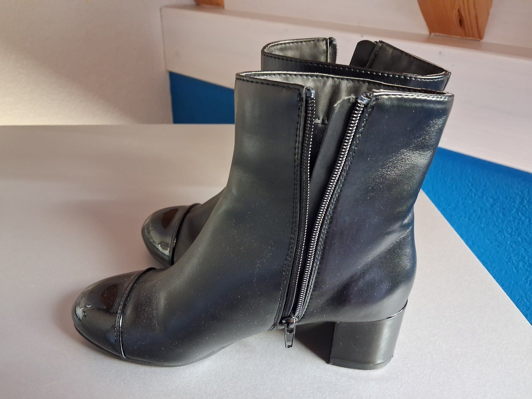 Damenschuhe: 2 STIEFEL IN SCHWARZ 37 – Neu (gemäss Beschreibung) aus langnau von Santos1411