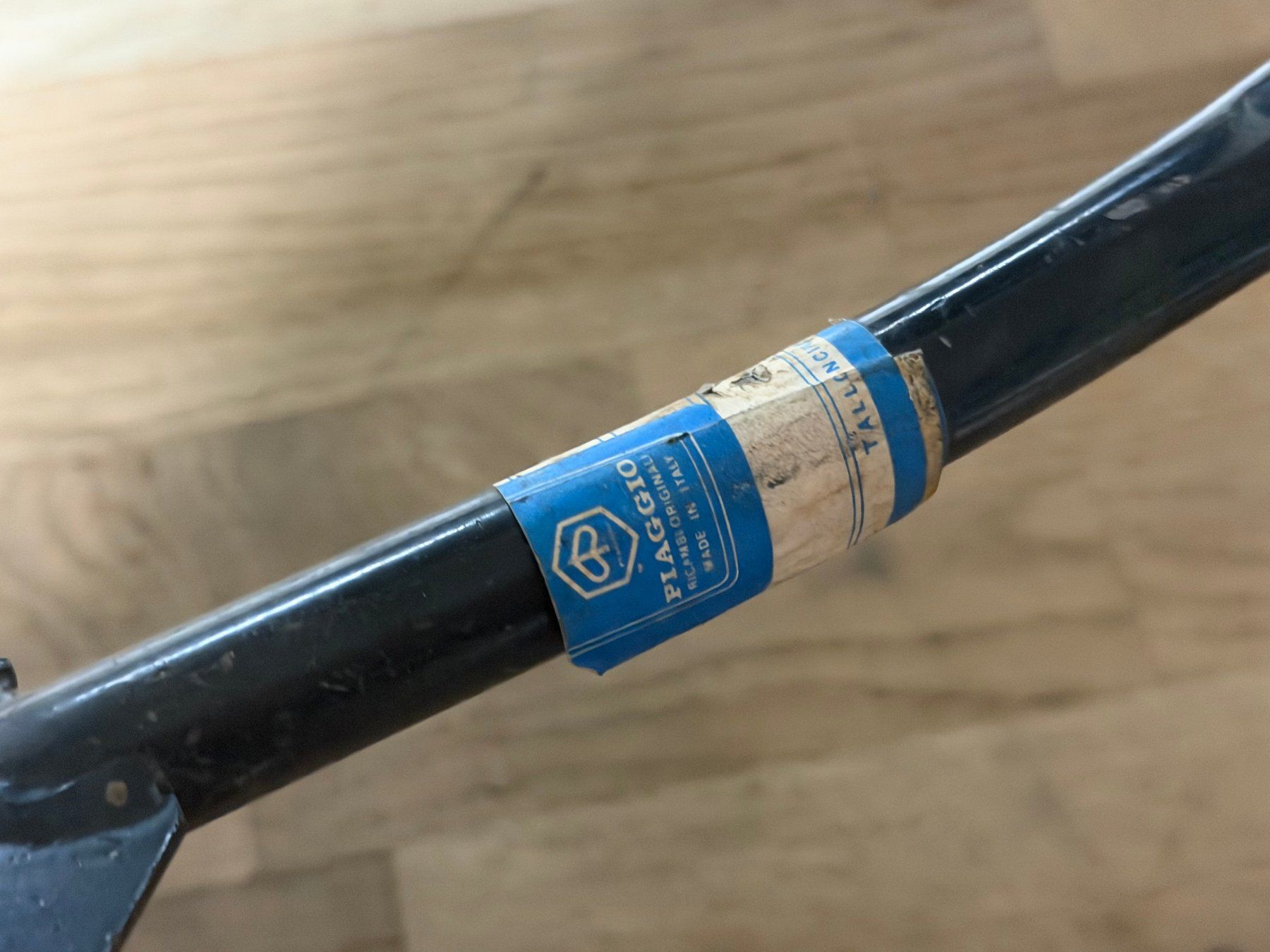 Piaggio Mofa-Ersatzteile: Ständer Piaggio Bravo neu (original NOS) – Gebraucht aus Bolken von si.x.las 3