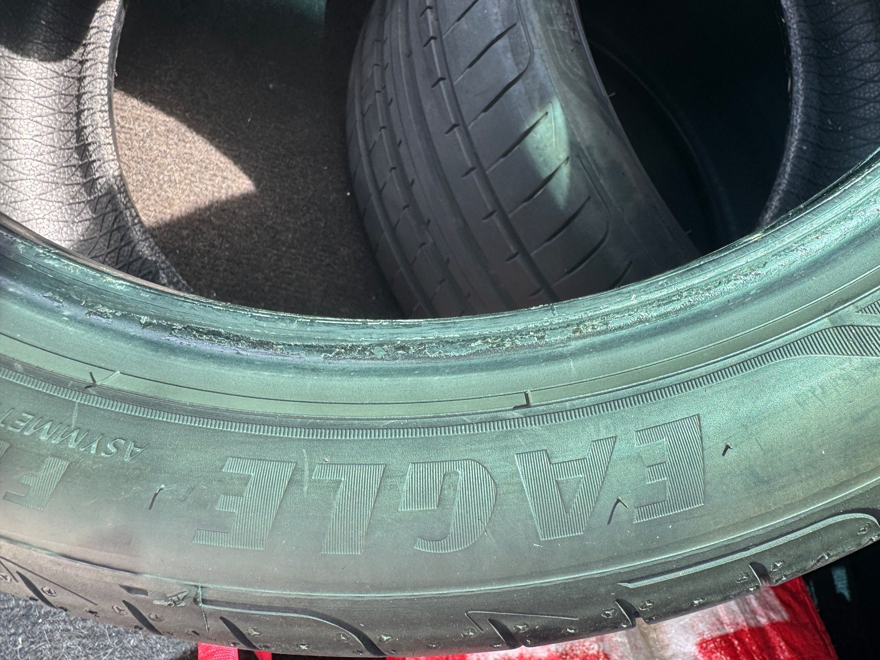 Goodyear Pneus & Roues: 245/40R18 – D'occasion à Widen par Dinero02 4