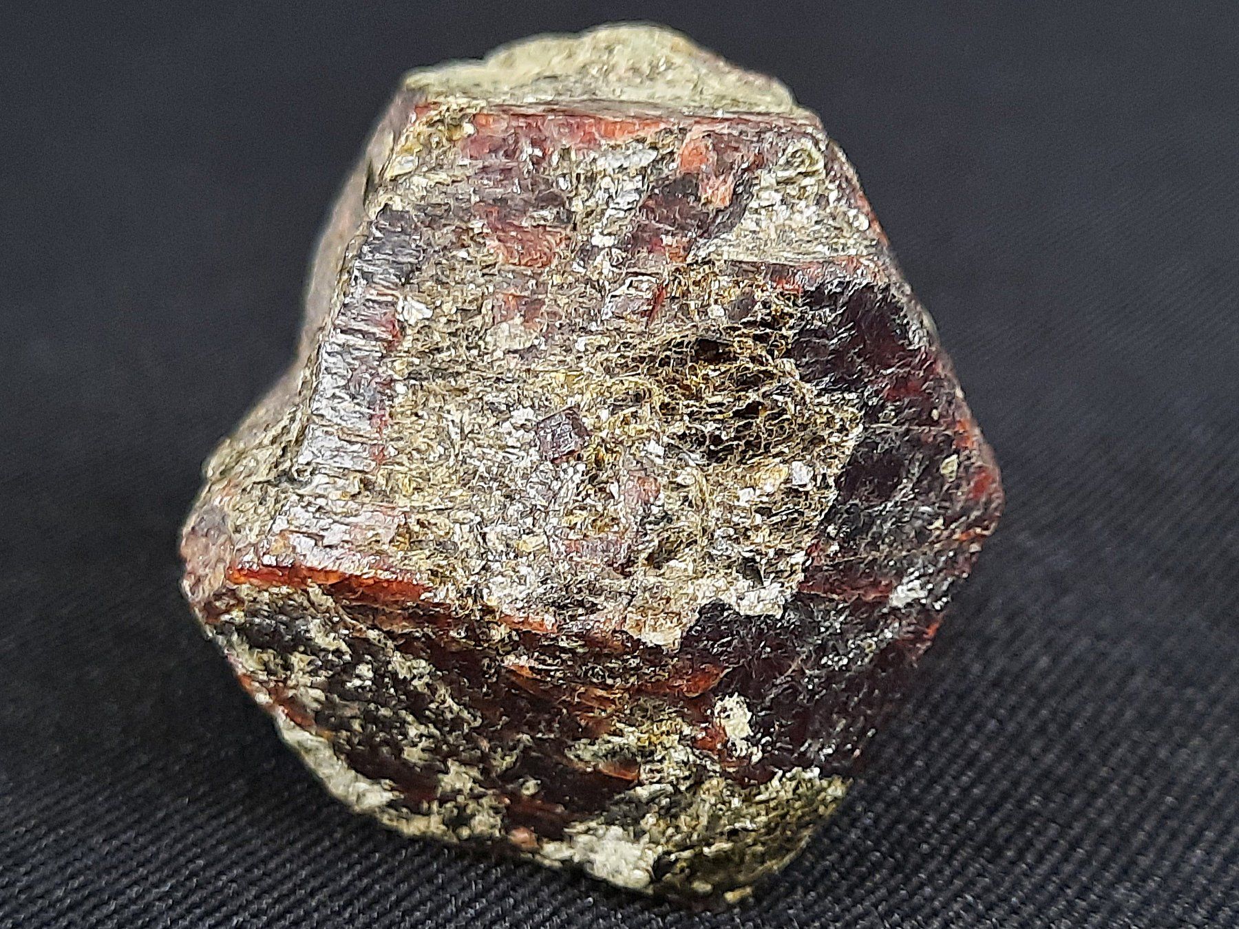 Minerali & Pietre curative: Almandin, Chalkopyrit und Fluorit-Kristall – Usato da Beinwil am See venduto da Restwert_Beinwil 2