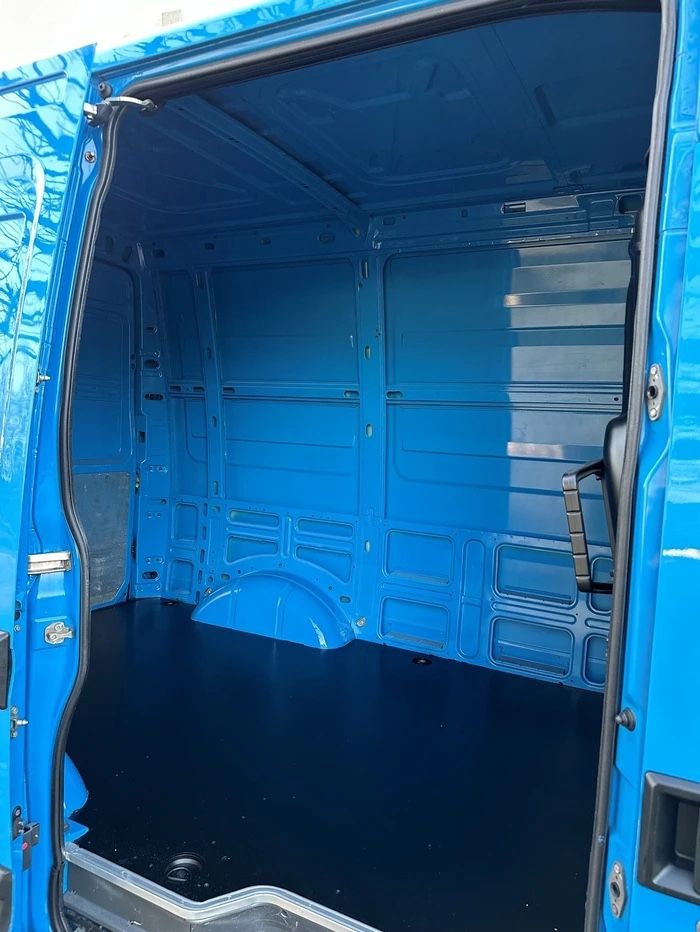 Véhicules utilitaires: IVECO Daily – D'occasion à VALLORBE par Seylagabe 8