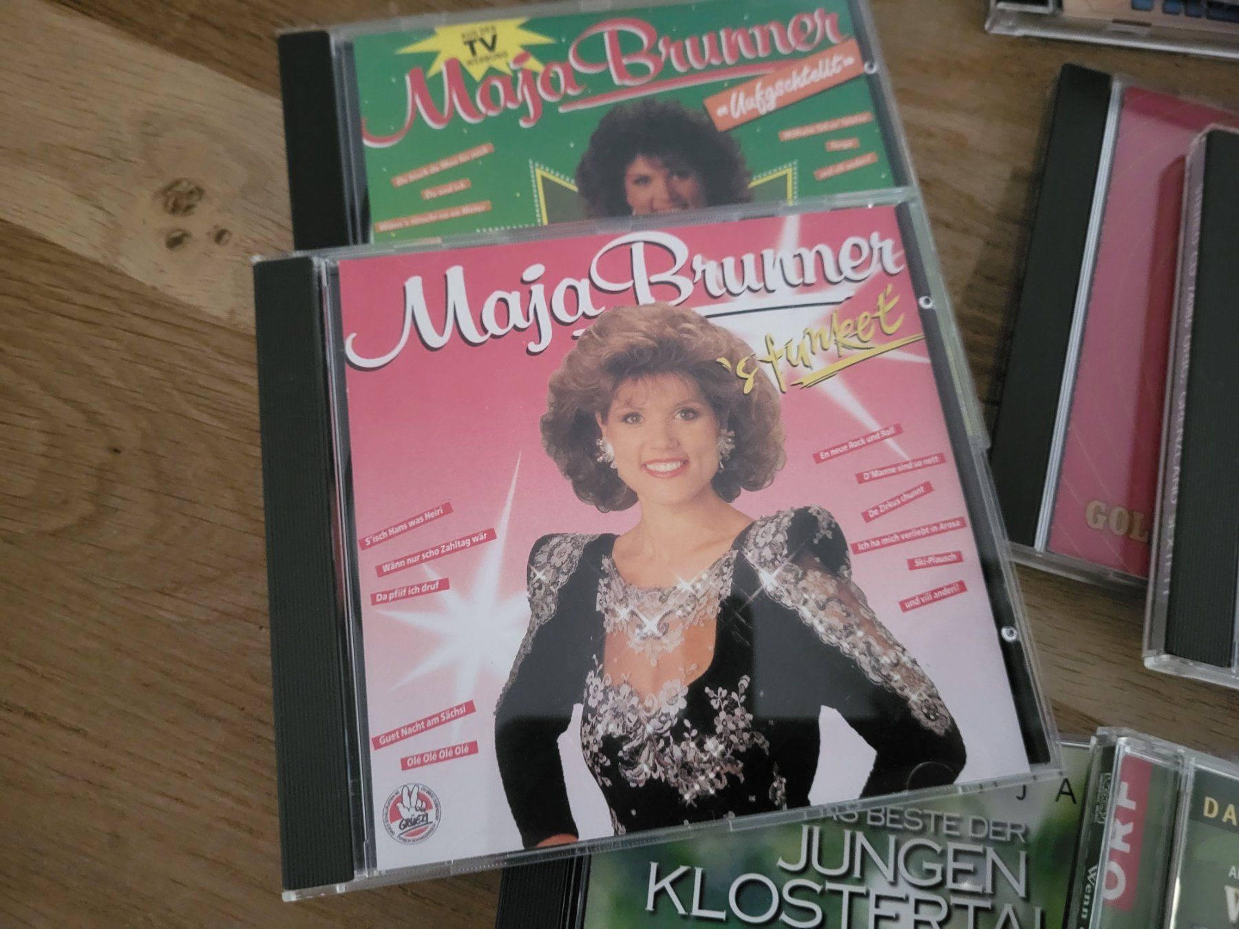 CD: Sammlung: 39 volkstümliche CD's – Usato da Urtenen-Schönbühl venduto da Lari1 7