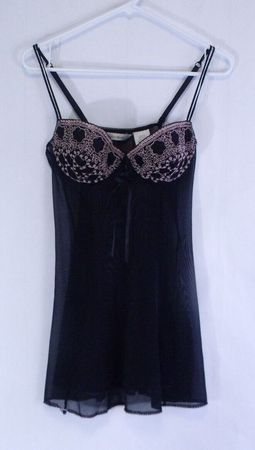 Lingerie noire délicate, taille L