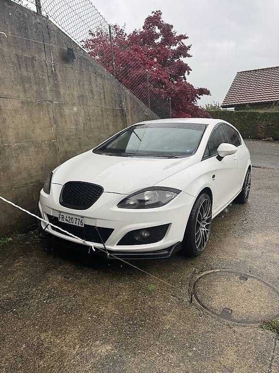Autos: Seat Leon 1.2 tsi  – Gebraucht aus Ursy von ben_5g7g 1