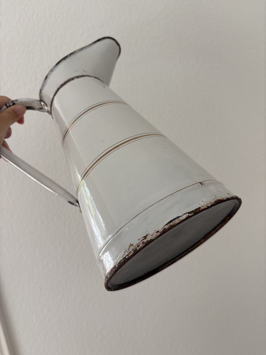 Tutte le decorazioni: Antike Emaille Kanne mit Ringen, weiss – Usato da Biel/Bienne venduto da Nalalia 1