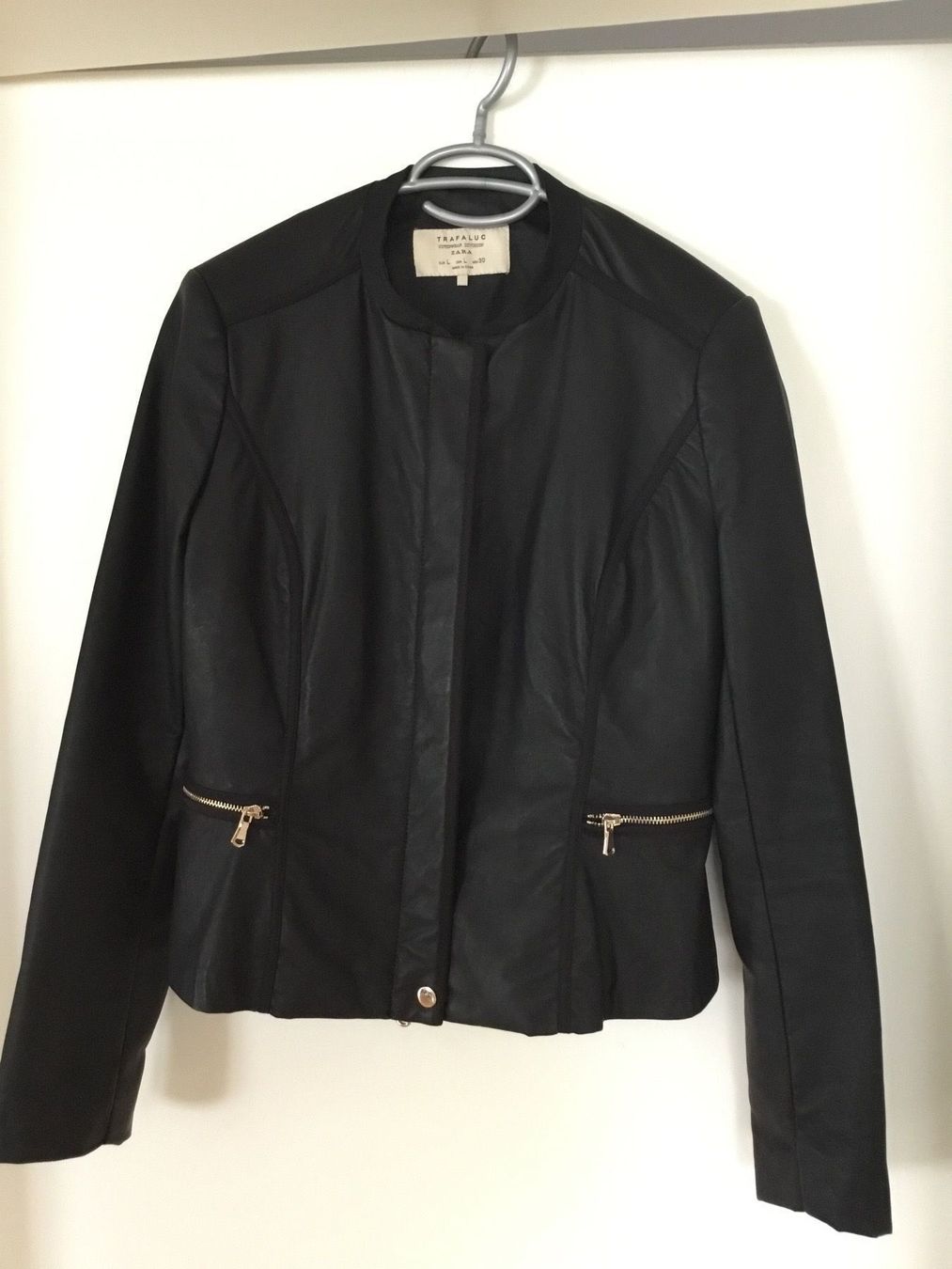 Zara Giacche: Jacke – Usato da Uitikon-Waldegg venduto da Dmelchionna