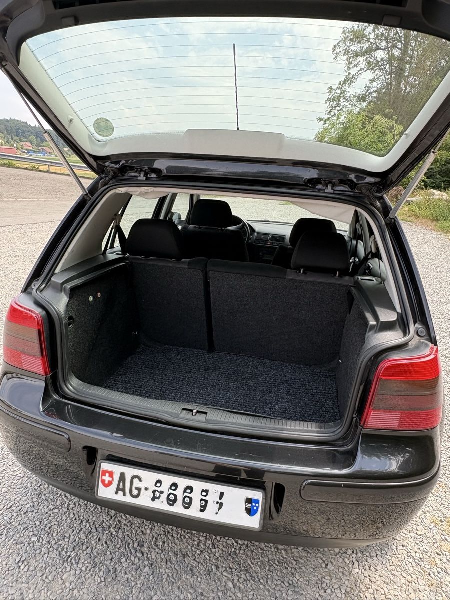VW Automobili: VW Golf 1.6 16V, schwarz, 2003 – Usato da Bremgarten AG venduto da gio_mvk6 4