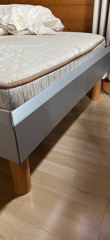 Letti: Bett mit Lattenrost und Matratze guter Zustand – Usato da Dietikon venduto da DStella66 3