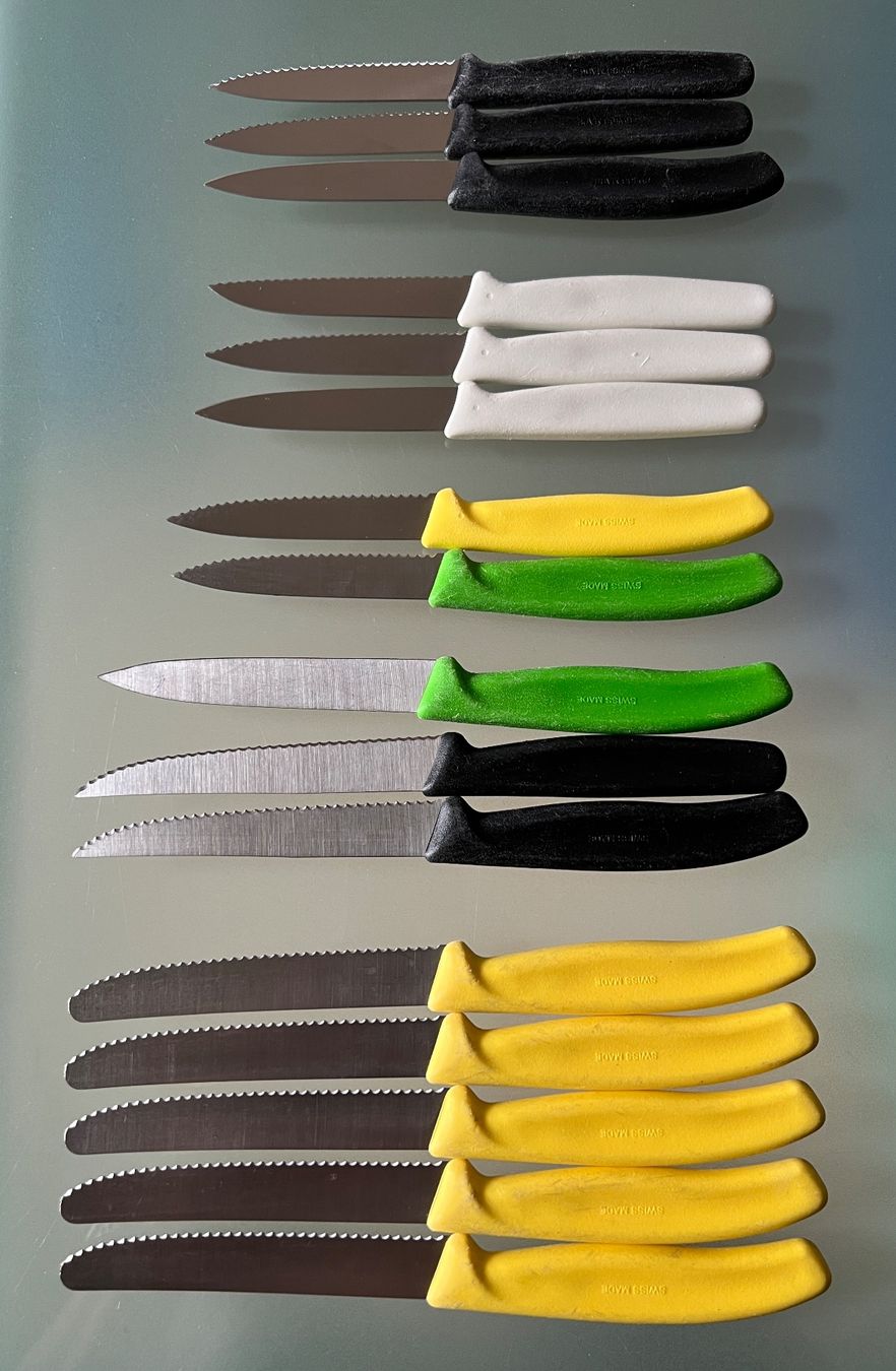 Victorinox Küchenmesser: 16 Victorinox-Küchenmesser – Gebraucht aus Brunnen von Bonitoman 1