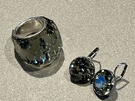Swarovski Nirvana Fingerring & Ohrringe