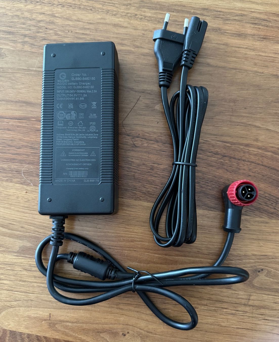 Caricabatterie: Gojusin Charger GJS90-5460150 – Nuovo e nell'imballaggio originale da Uhwiesen venduto da sepp357