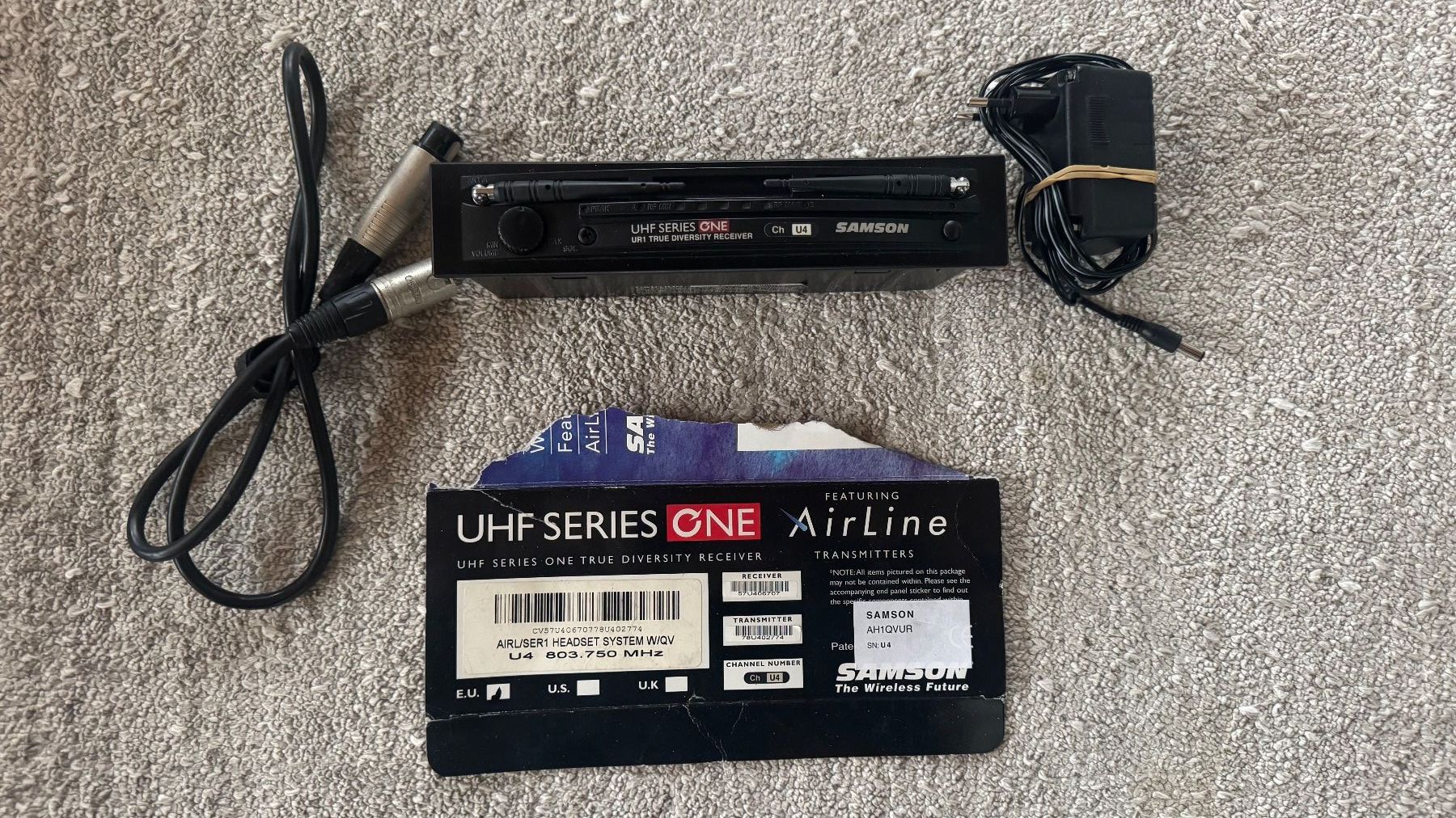 Ricevitori: Samson Airline 1 UHF Series One Diversity Receiver – Usato da Knutwil venduto da Clabrey