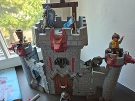 Playmobil 6697, Teile einer Burg, vielen Figuren und Zube