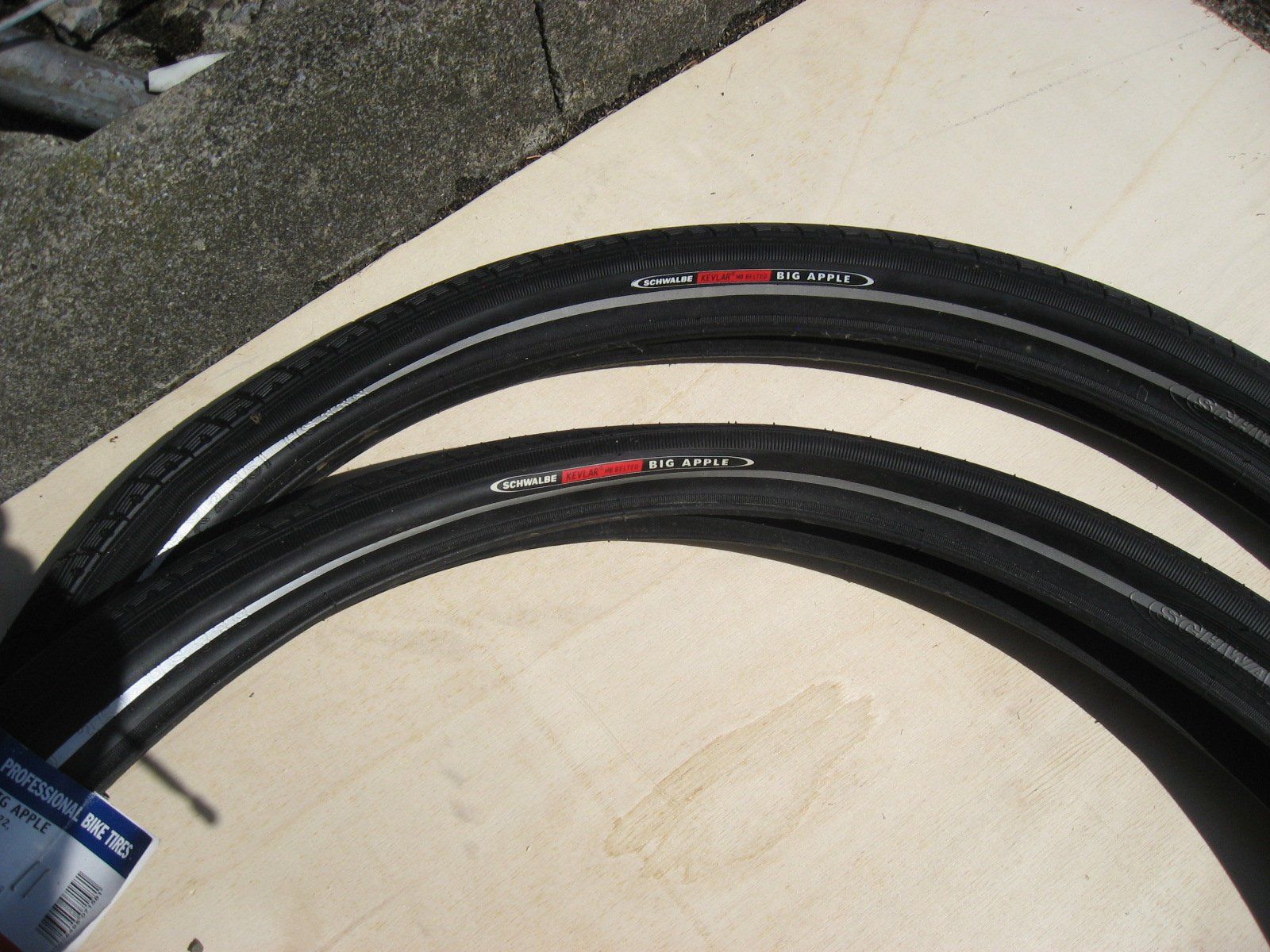 Schwalbe Pneus & Kompletträder: Schwalbe Big Apple 28*2.35 – Neu (gemäss Beschreibung) aus Egg SZ von Palomita50 1