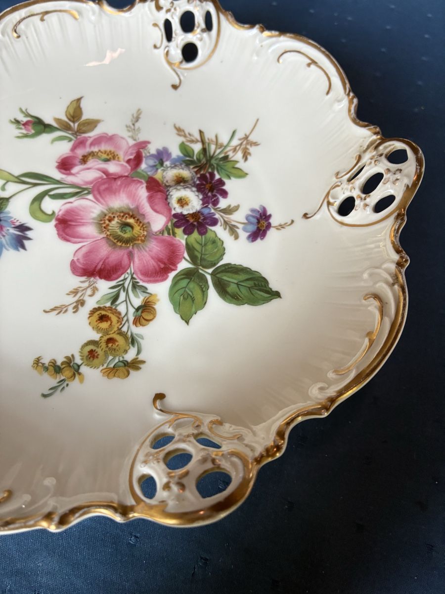 Rosenthal Schalen: Rosenthal - Gebäckschale auf 3 Füsschen  – Gebraucht aus Dornach von Rosengarten 3
