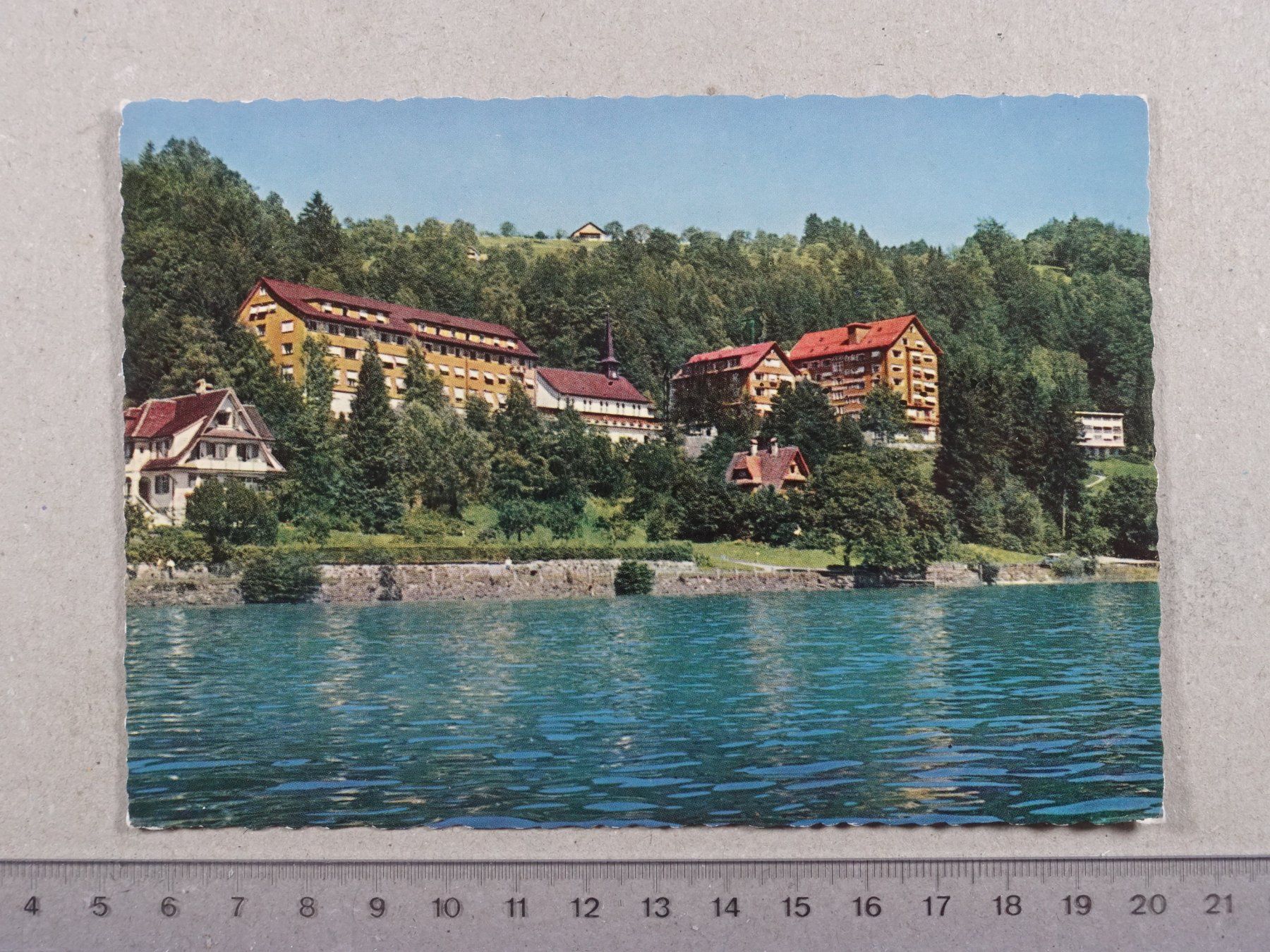 Cartoline postali: Oberägeri, Ländli, Gesamtansicht – Usato da Lenzburg venduto da fh1