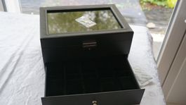 Uhrenbox, Uhrenkasten mit Glasdeckel, 2 Ebenen, 20 UHREN